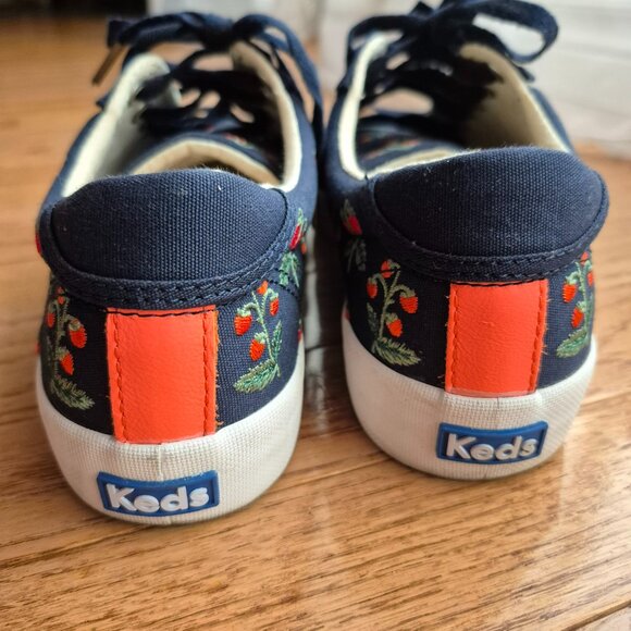 KEDS X RIFLE PAPER Co. Crew Kick Mini Strawberries Embroidered Sneaker In Navy 8 - Picture 5 of 11